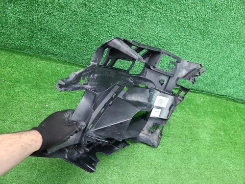 Кронштейн бампера правый BMW 8er G14 18-22 M-paket