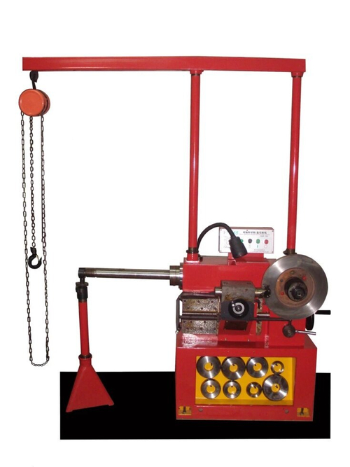 Станок ТТН-420 для расточки тормозных барабанов и обточки накладок