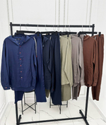 Льняной костюм Kiton