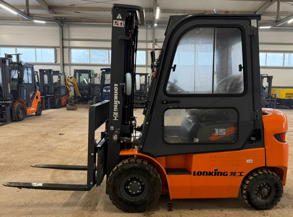 Lonking FD* Вилочный погрузчик FD15T (Дизельный, 2,7 л, 41 л.с., МТ)
