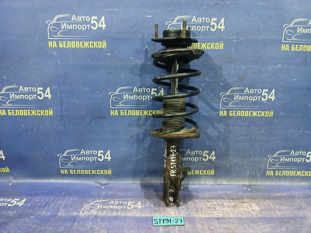 Стойка передняя правая TOYOTA CORONA 1995