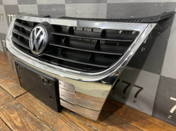 Решетка радиатора Volkswagen Touran 1 Оригинал 1t0853651d