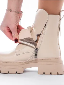 Зимние ботинки на высокой платформе