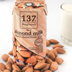 Миндальный напиток 137 Degrees с нектаром кокосовых соцветий, 180 мл