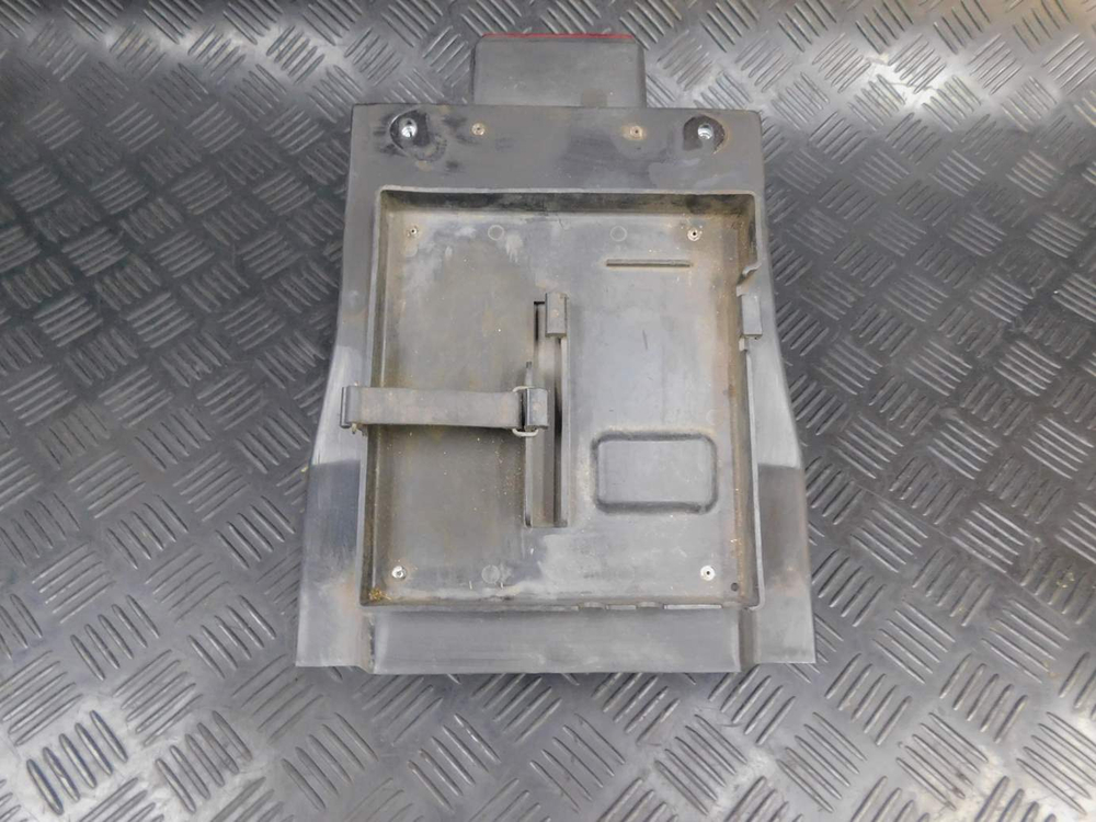 Крыло заднее Kawasaki ZZR 400 98 053087