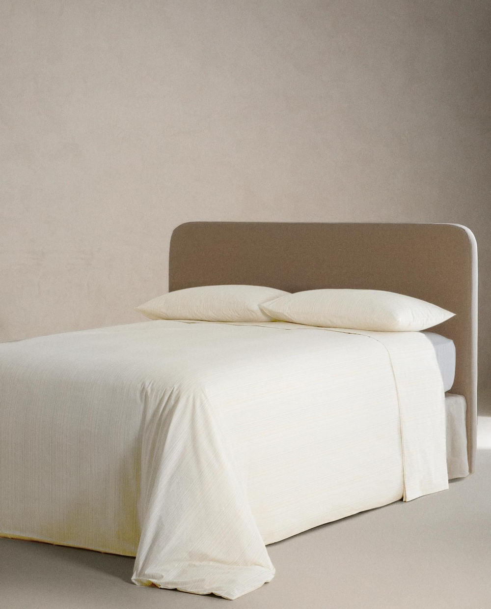 Zara Home - Полосатая простыня, экрю, 240x280 см