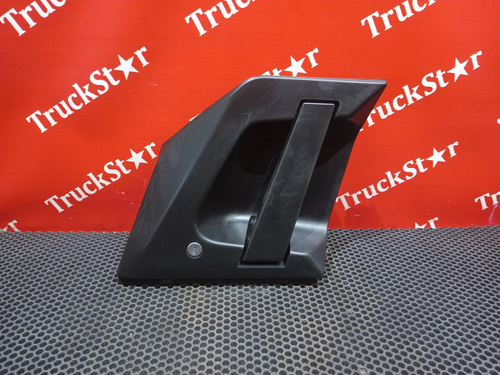 Ручка двери наружная левая 2020г.