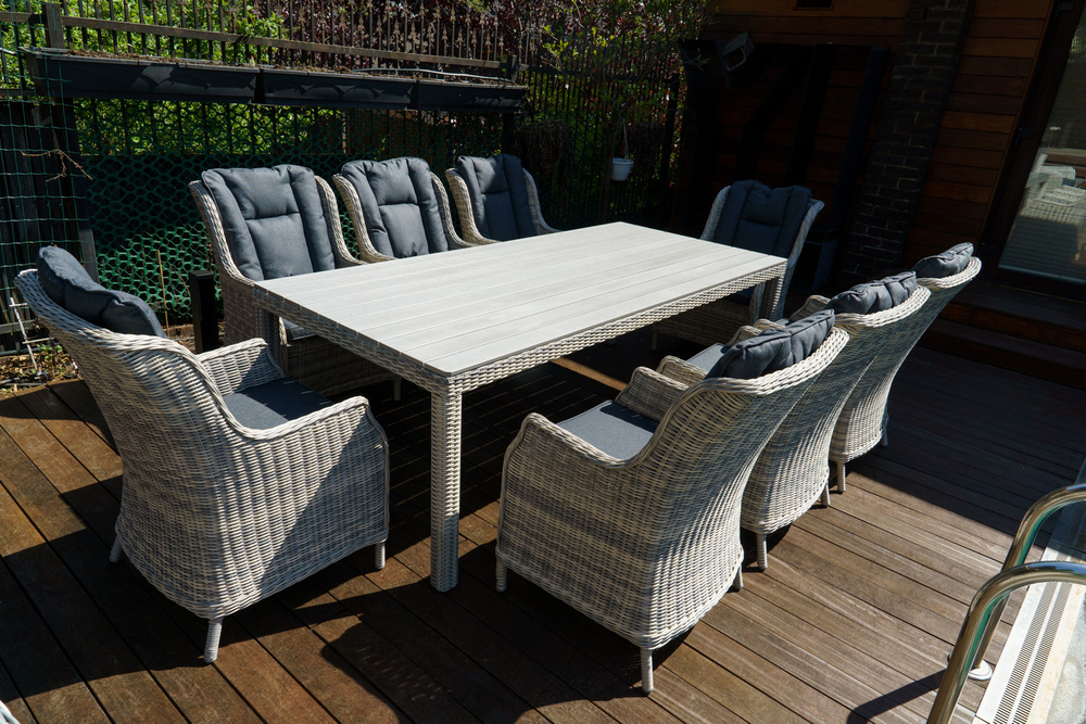 Обеденный комплект из искусственного ротанга ВЕНЕЦИЯ : 230 обед. стол + 8 кресел БЕРГАМО (цвет серый)
