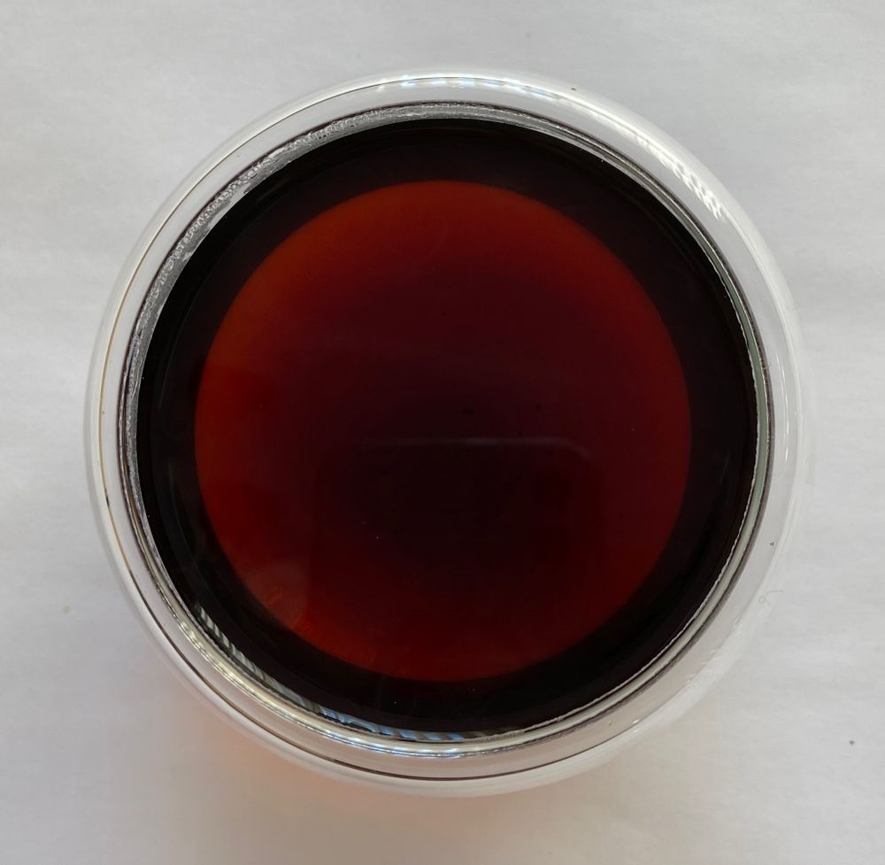 Шу пуэр. Чан Сян Гун Бин (камфорный торт) 357г. 2015 год