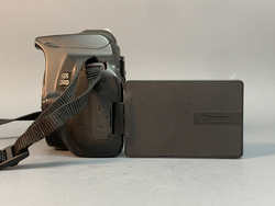 Canon 250D Kit 18-55mm STM 42.000 кадров