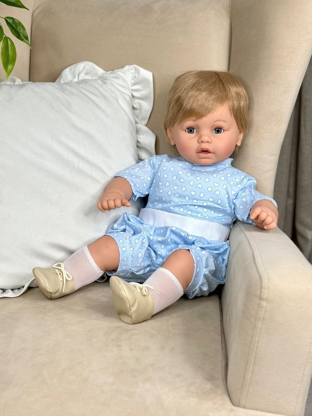 Кукла Berbesa мягконабивная 62см Dulzon (8033S)