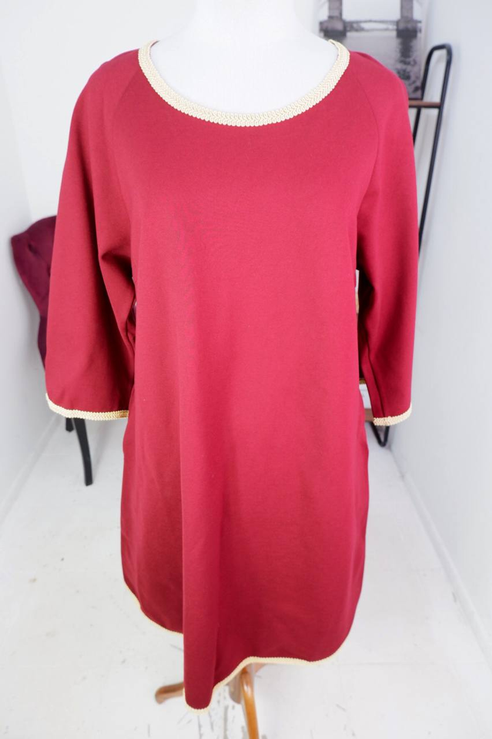 Платье Lucky Move модного оттенка, визуально на 50 размер, новое