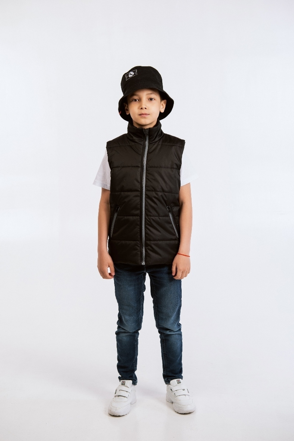 Жилет для мальчика "Смайл" черный