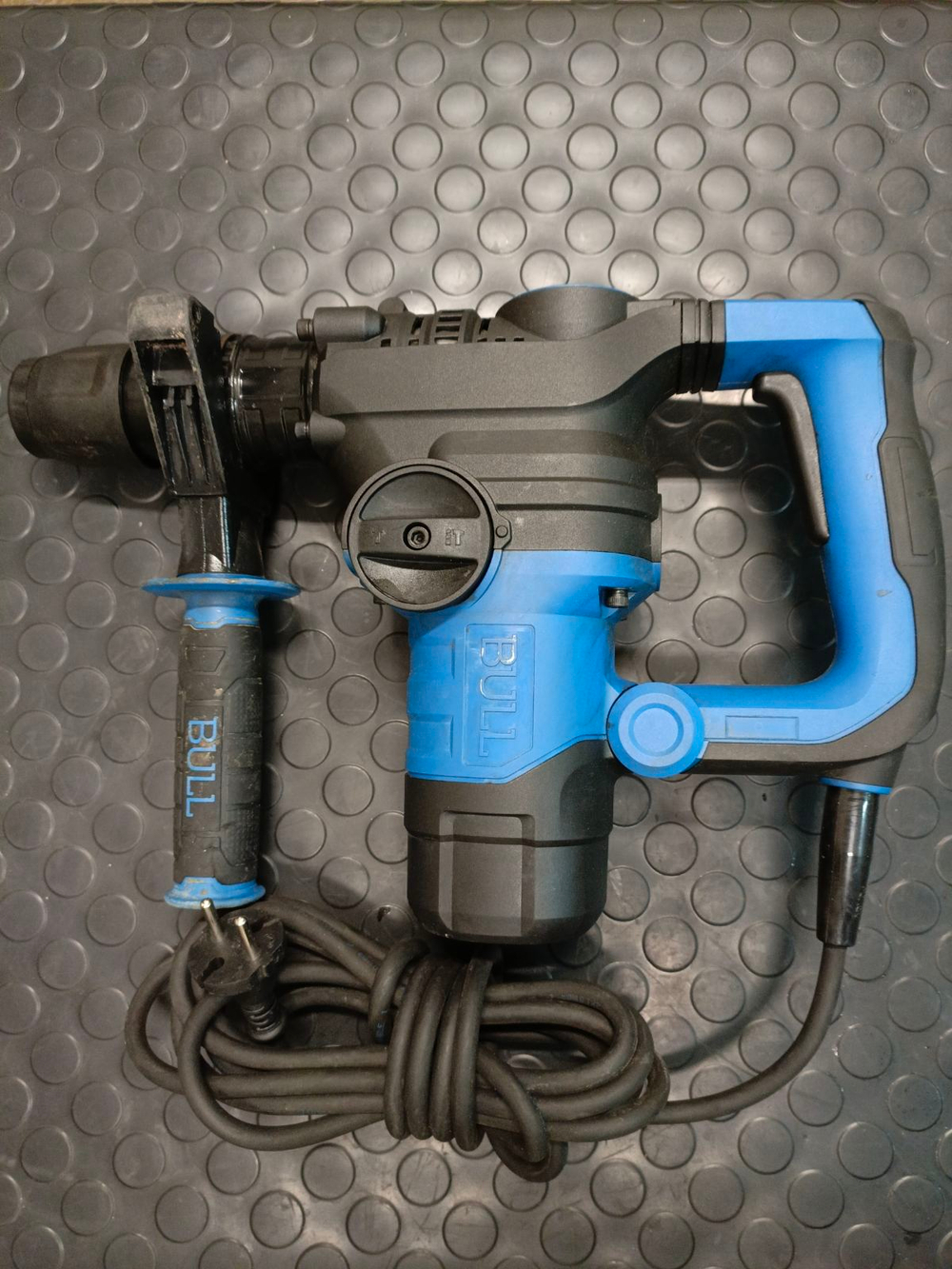 Перфоратор BULL BH 3202 (б/у, обслужен, гарантия 1 месяц со дня продажи)