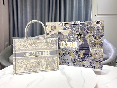 Christian Dior Book Tote 36 cm