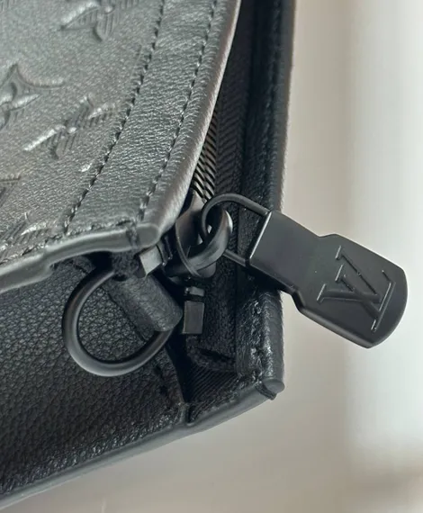 Бумажник Louis Vuitton Gaston Wearable, черный