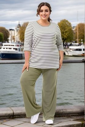 Цена на Брюки-3999 больших размеров