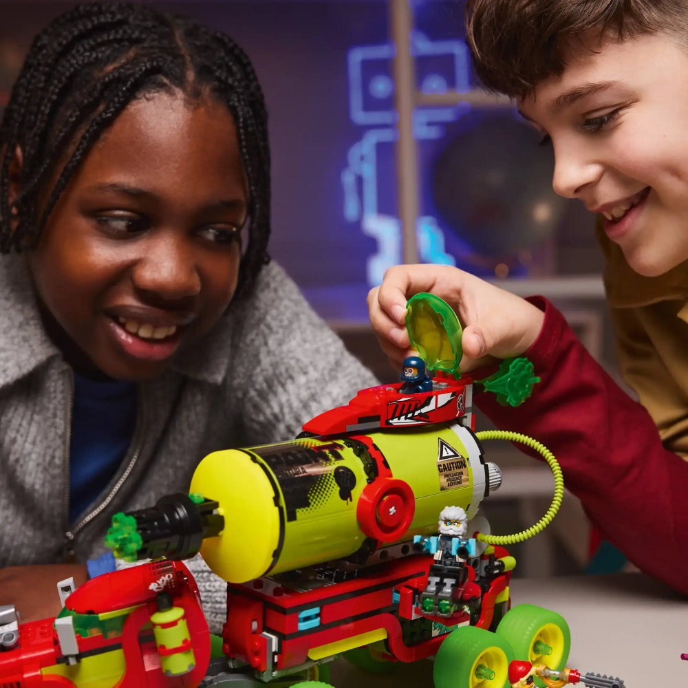 Конструктор LEGO DREAMZzz 71499 Грузовик Матео с краской из баллончика