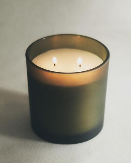 Zara Home Свеча ароматическая Tuberose 350 г, растительный воск, аромат цветочный, Розовый