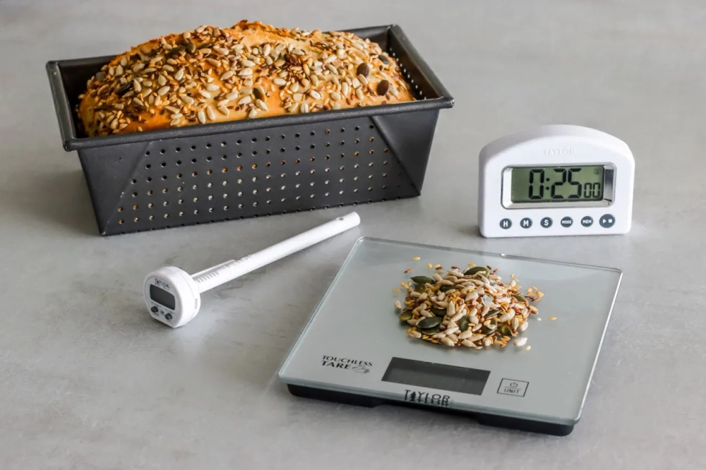 Kitchen Craft Весы + термометр + таймер в комплекте Tylor серебро EAN 5057982073619
