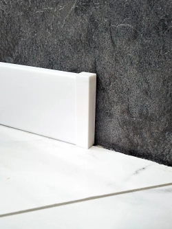 Заглушка торцевая для плинтуса 80*20 мм (пластиковая, 2 шт.)