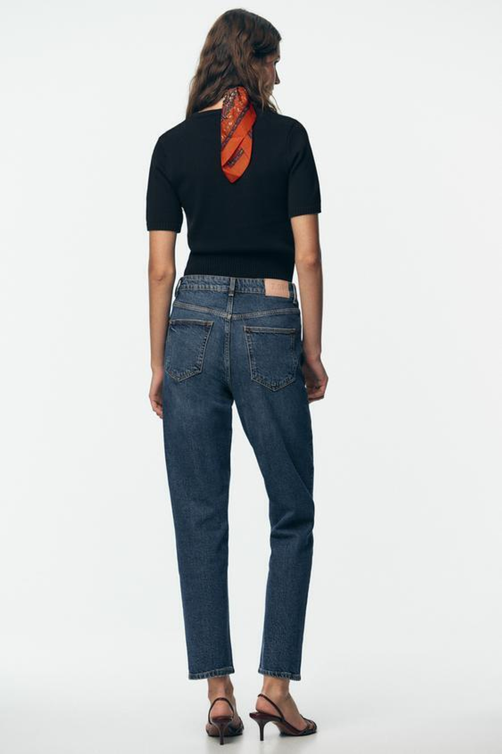 ZARA ДЖИНСЫ MOM FIT COMFORT Z.01 С ВЫСОКОЙ ПОСАДКОЙ, ЗЕЛЕНОВАТО-СИНИЙ