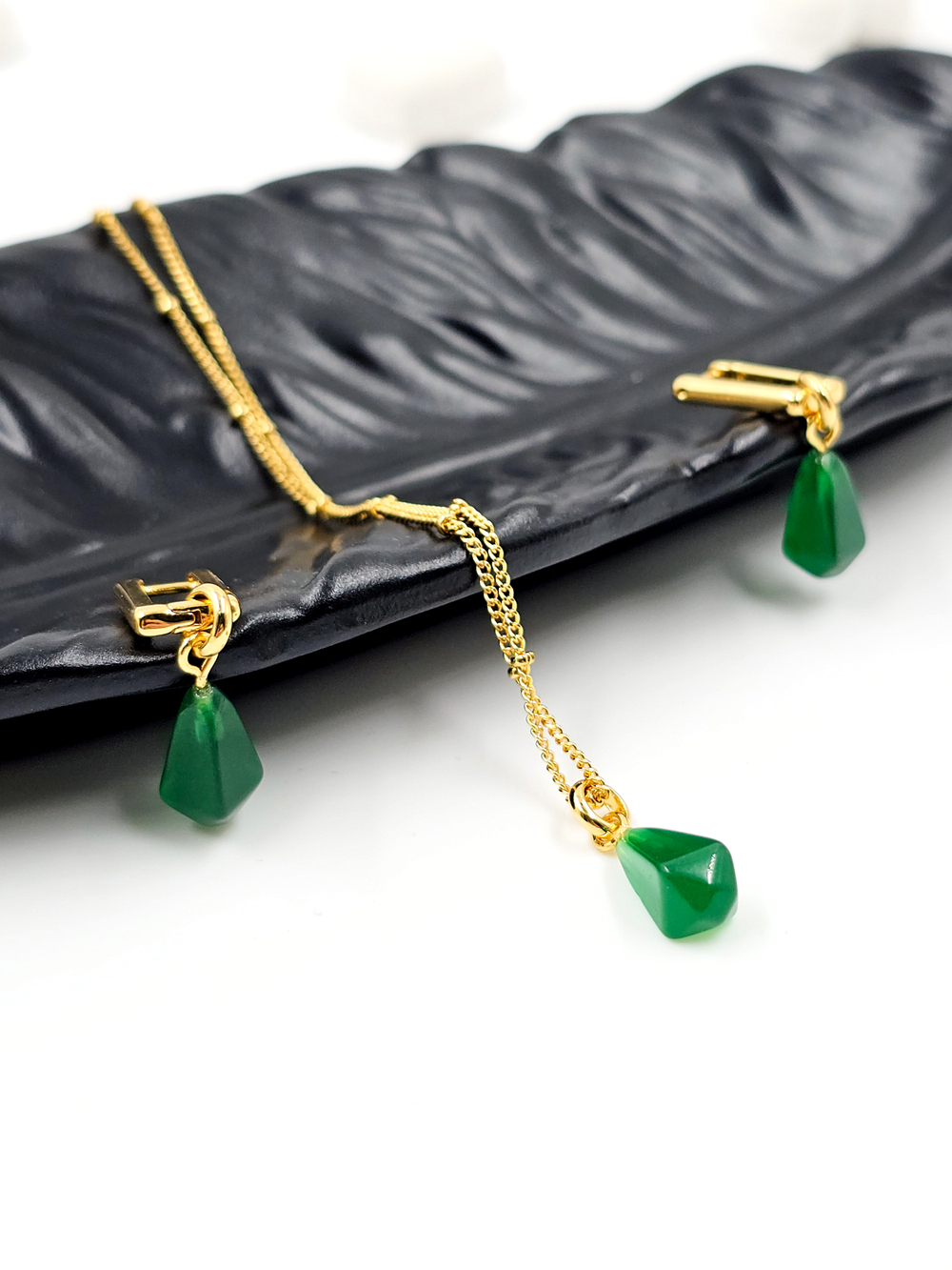 Комплект серьги и подвеска из натурального камня агат