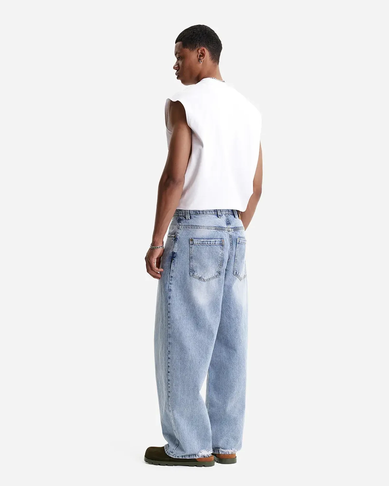 Джинсы-трубы