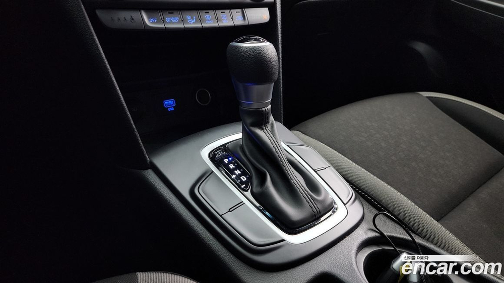 Hyundai KONA Hybrid Smart Special (07.2020)