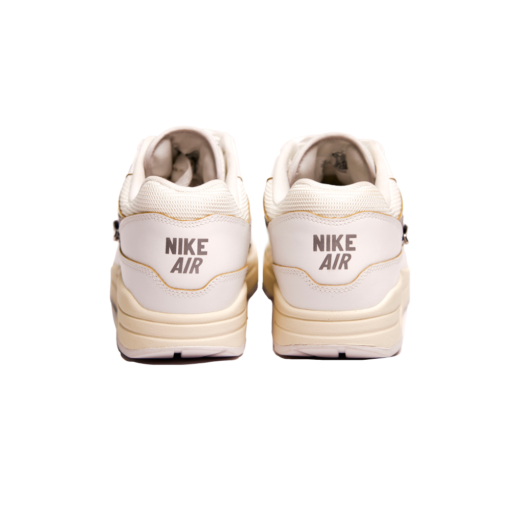 Nike Air Max 1 "Timeless"