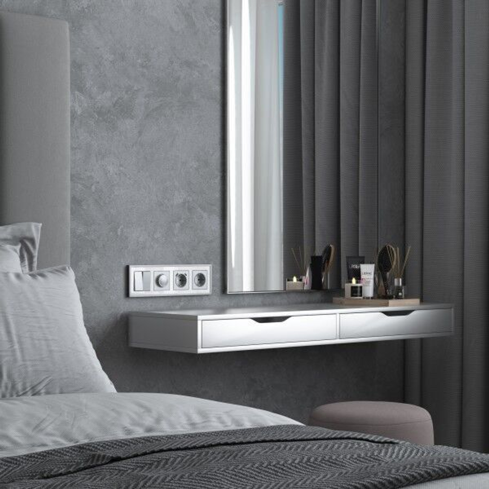 Рамка на 4 поста Baguette (белый/серебро)