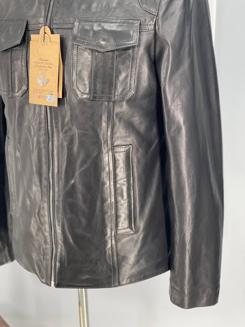 Кожаная куртка Dsquared