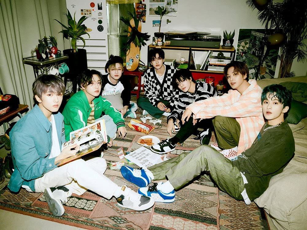 Альбом NCT Dream - Hot Sauce 1st Album JEWEL CASE Version
