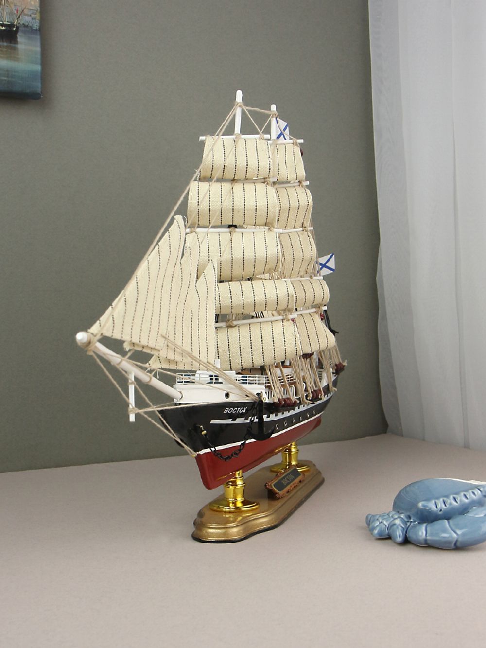 Meteor Lights Модель парусника Восток, 52 см