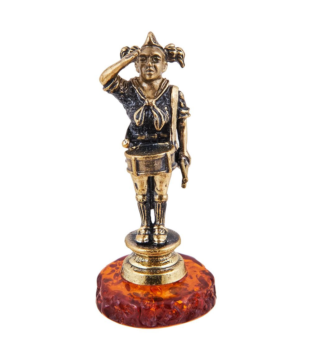 Народные промыслы AM-3701 Фигурка «Девушка пионер» (латунь, янтарь)