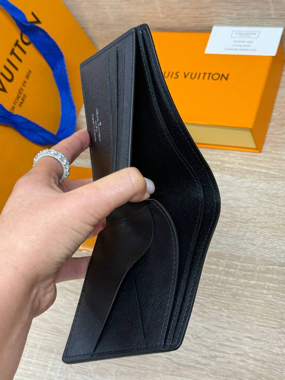 Кошелек Louis Vuitton