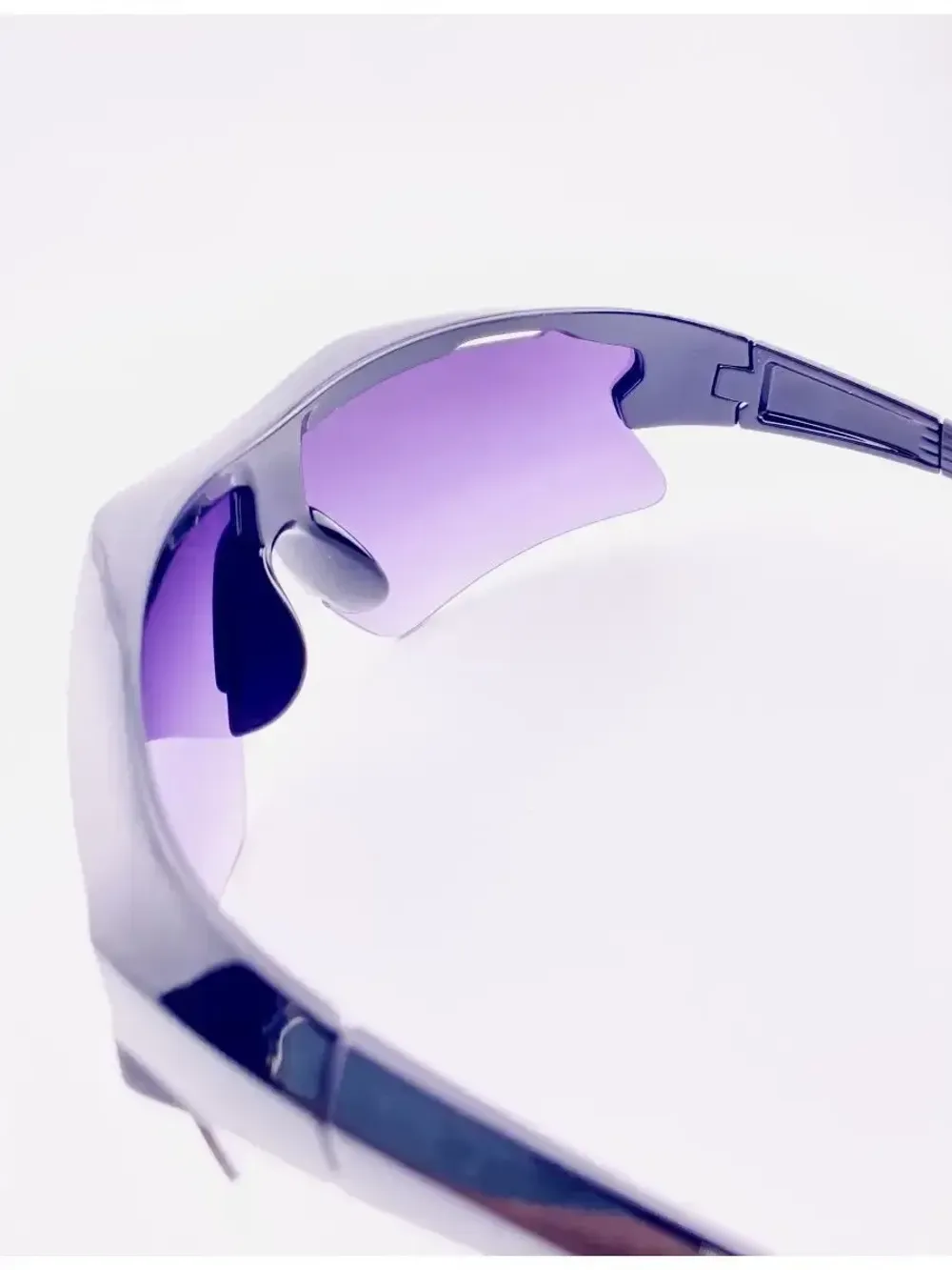 Очки солнцезащитные спортивные