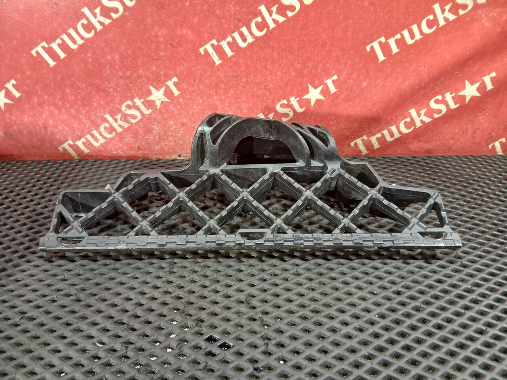 Ступенька подножки обслуживания правая