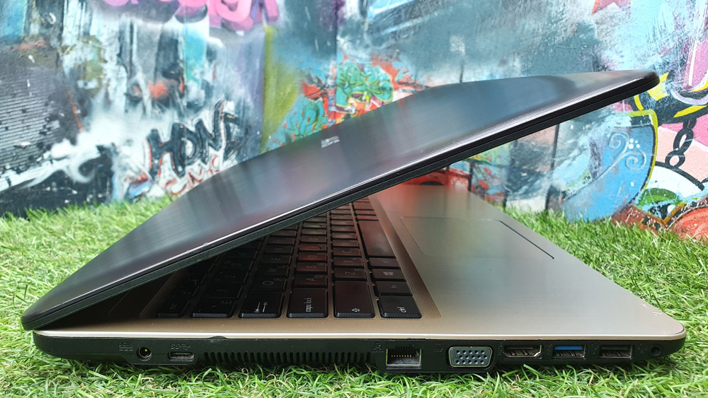 Ноутбук ASUS 4 ядра покупка/продажа