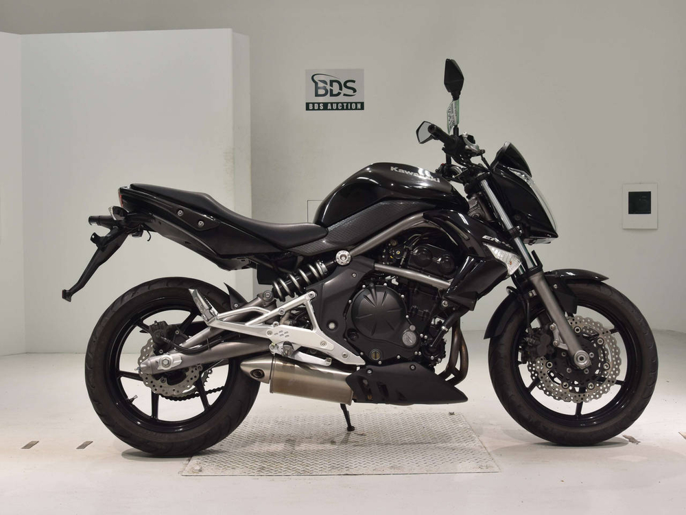 Kawasaki ER-4N