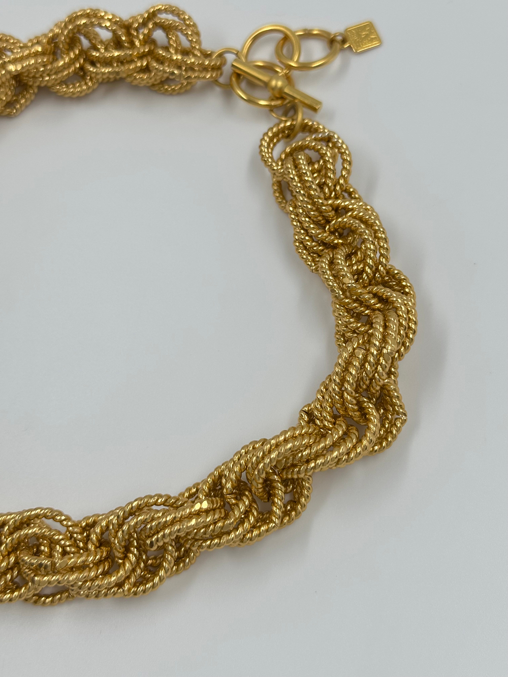 Цепь Anne Klein