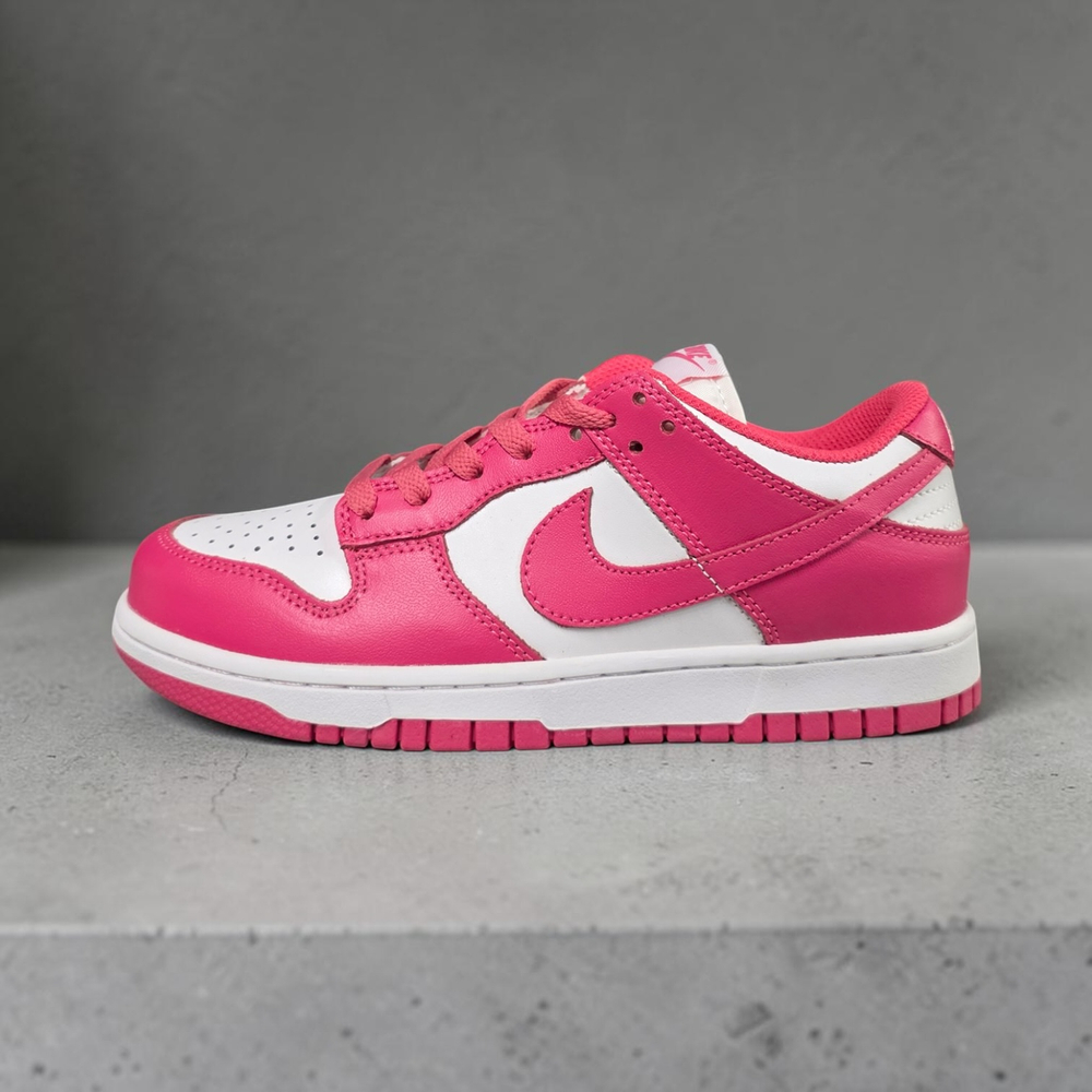 Nike SB Dunk Low • Fuchsia