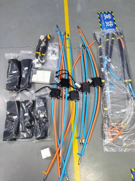 Электрические шторы для Cadillac Escalade и GMC Yucon Кадиллак Юкон