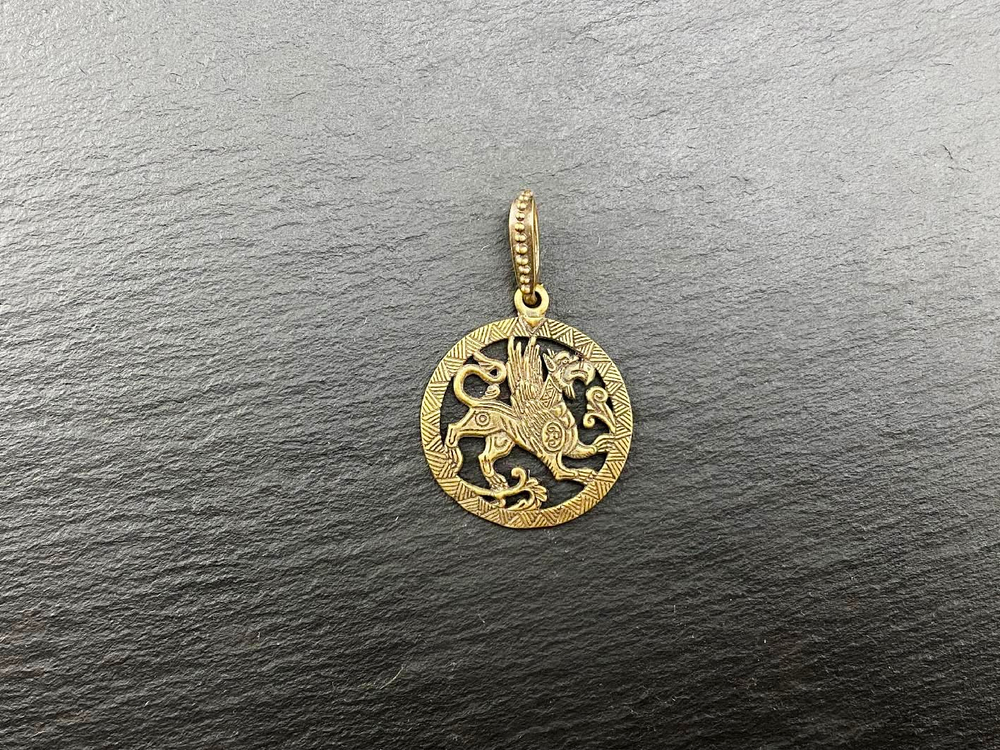 Подвеска. Грифон Суздальский