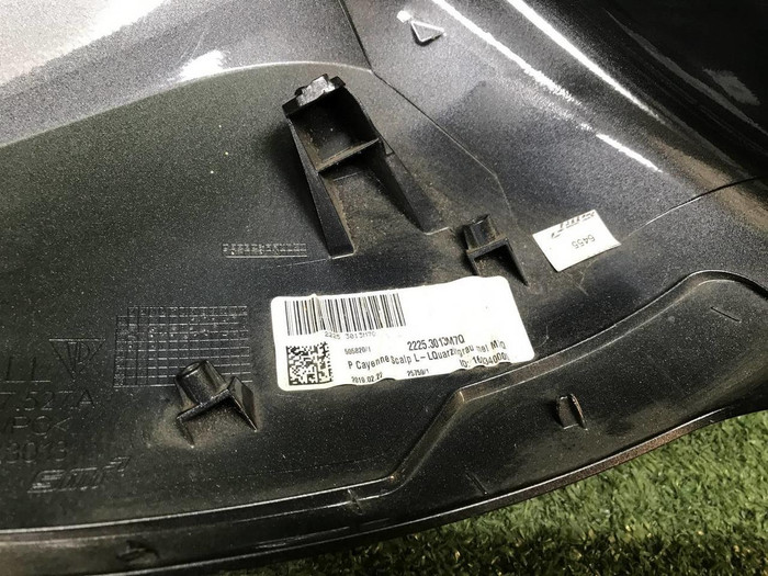 Крышка зеркала левая Porsche Cayenne 3 (17-нв)