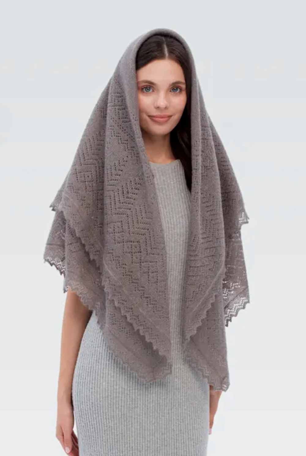 Оренбургский пуховый платок П2-125-03 серый