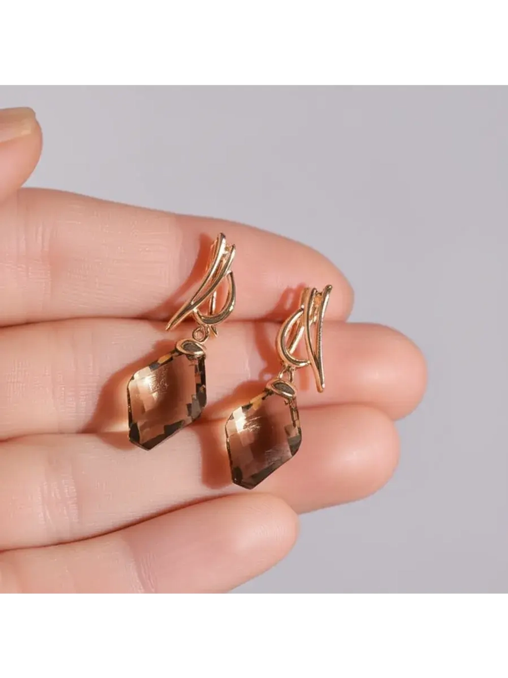 Золотые серьги 585 пробы