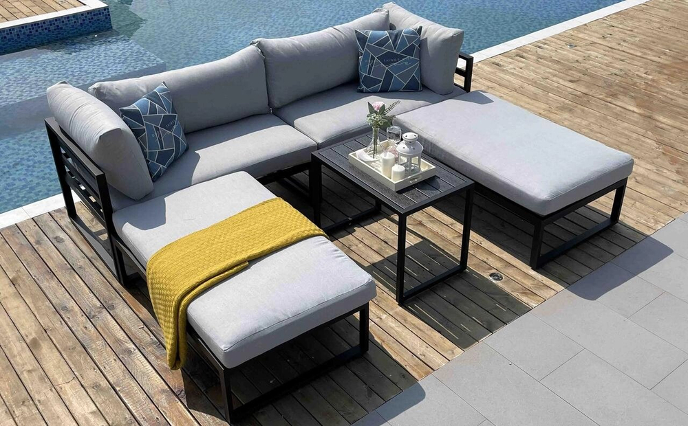 Диван Marta из алюминия, черный