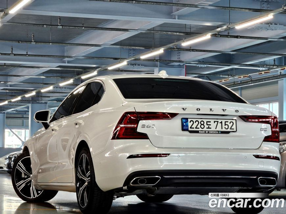 Volvo S60 3 Generation B5 Inscription (09.2021)