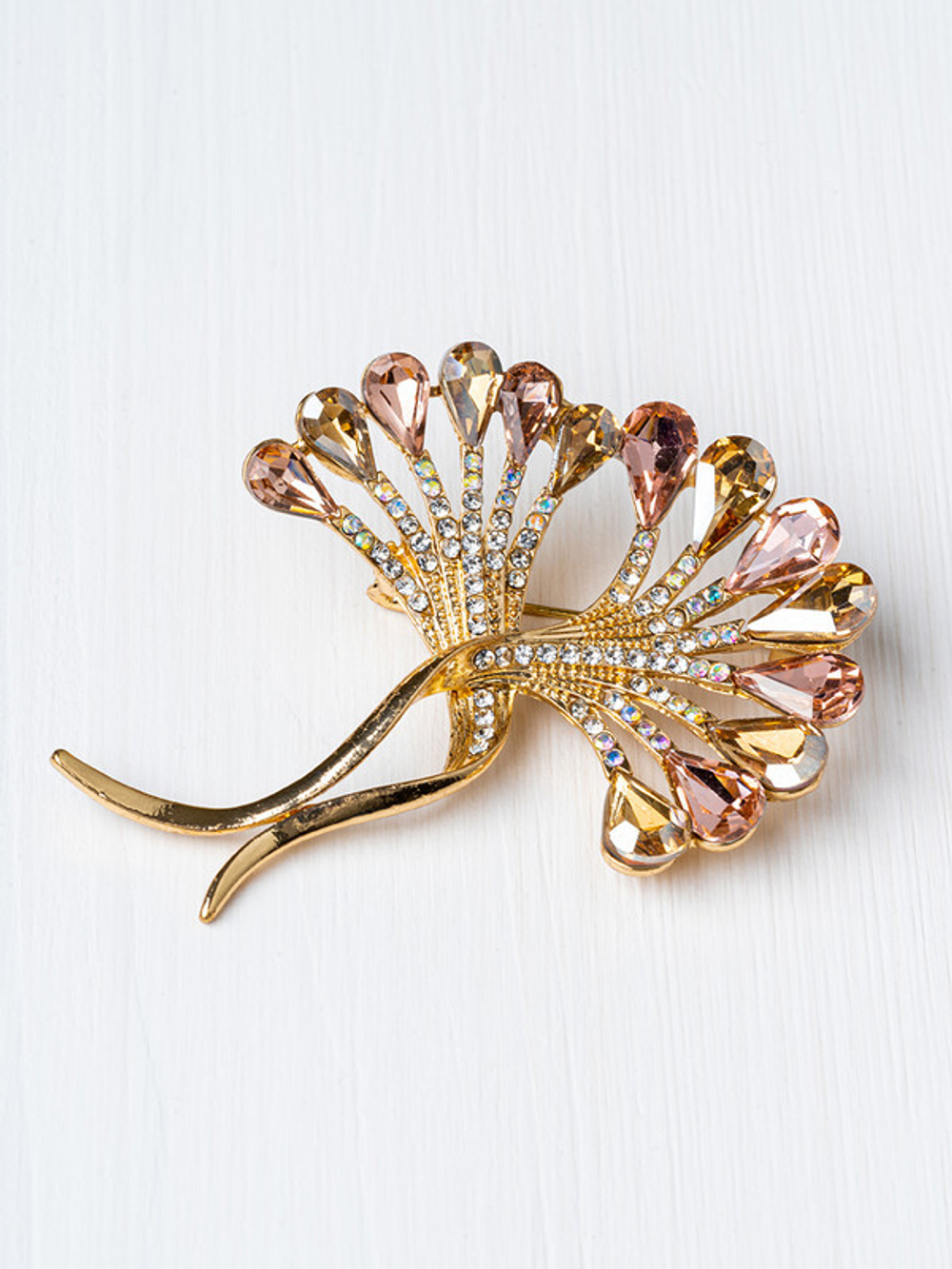 30061040 Брошь Chance